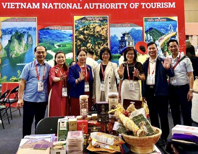 Một g&oacute;c gian h&agrave;ng đặc sản Gia Lai. Ảnh: Th-Hưng