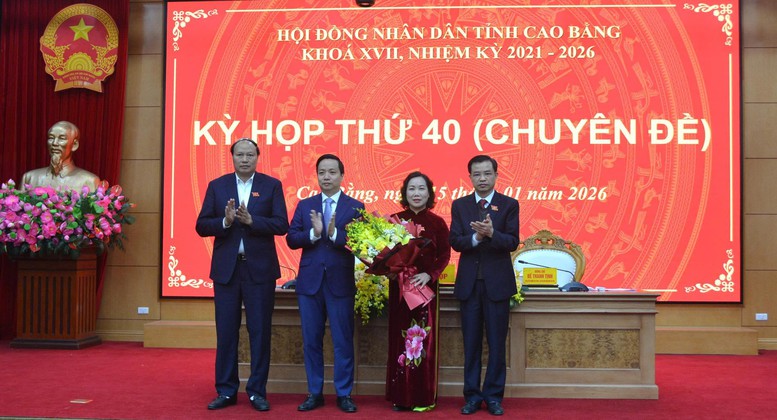 Phê chuẩn kết quả bầu chức vụ Phó Chủ tịch UBND tỉnh Cao Bằng