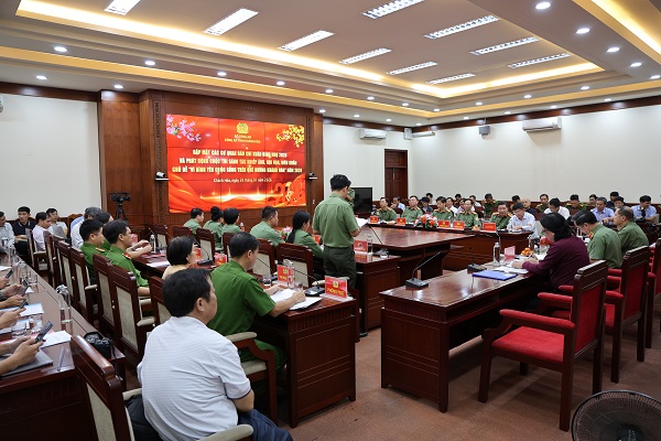 Quang cảnh buổi gặp mặt