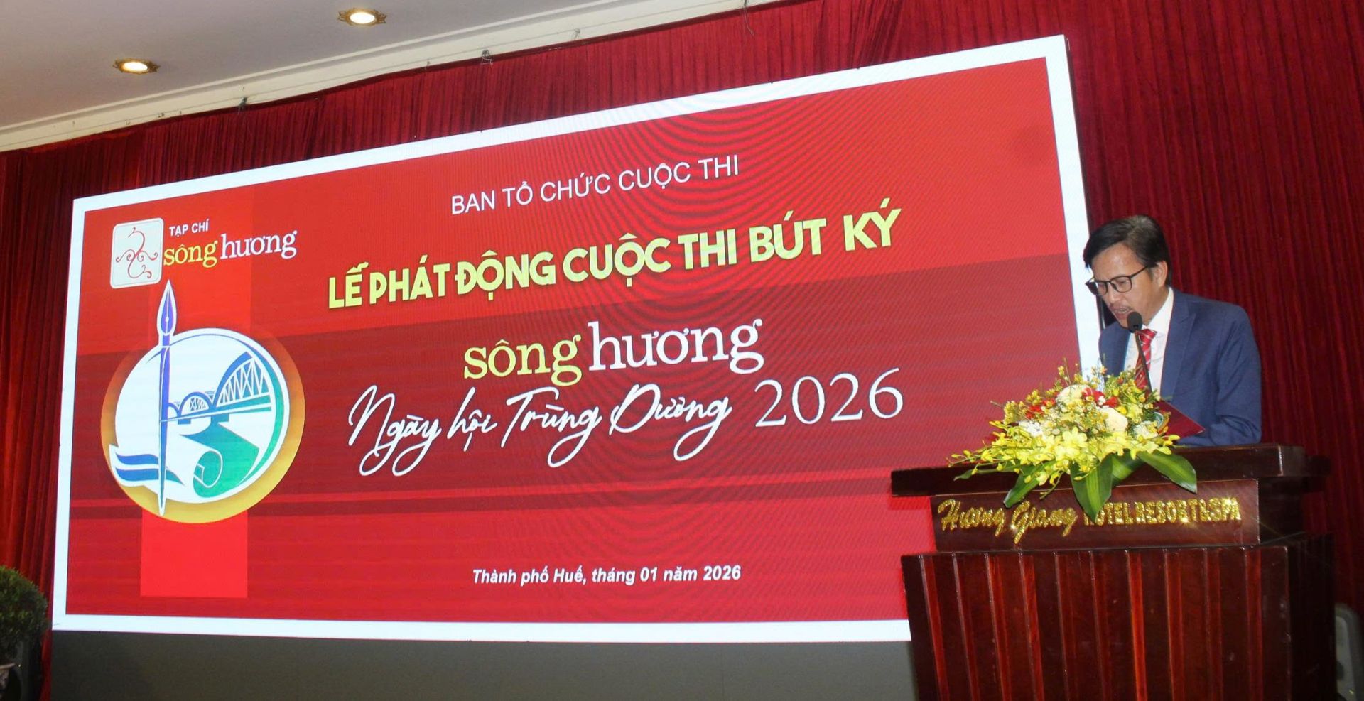 Nhà thơ Lê Vĩnh Thái- Tổng biên tập Tạp chí Sông Hương Nhà thơ Lê Vĩnh Thái- Tổng biên tập Tạp chí Sông Hương