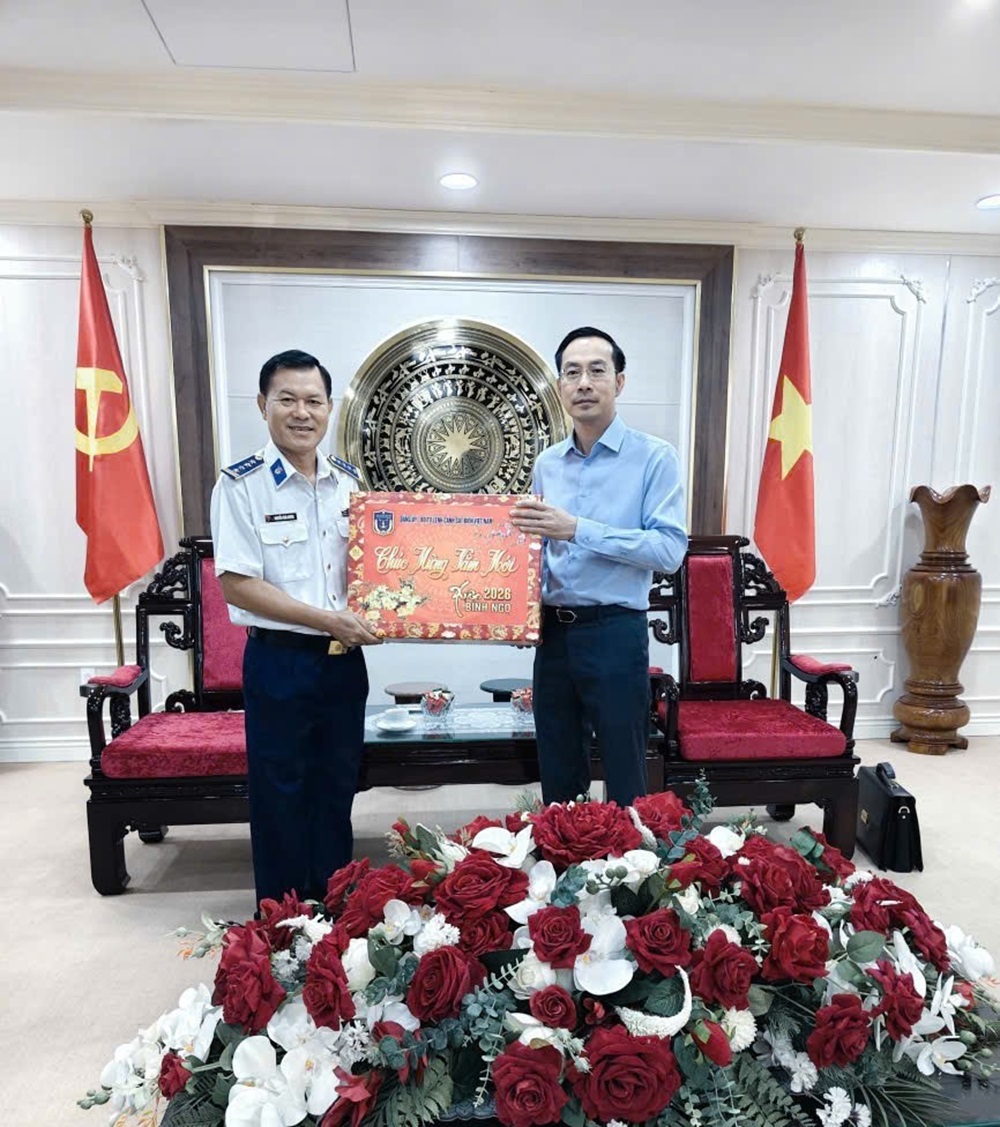 Đại tá Nguyễn Thái Dương - Ủy viên Ban Thường vụ Đảng ủy, Phó Chính ủy Bộ Tư lệnh Vùng Cảnh sát biển 4 thăm, chúc Tết Tỉnh ủy - UBND tỉnh An Giang Đại tá Nguyễn Thái Dương - Ủy viên Ban Thường vụ Đảng ủy, Phó Chính ủy Bộ Tư lệnh Vùng Cảnh sát biển 4 thăm, chúc Tết Tỉnh ủy - UBND tỉnh An Giang