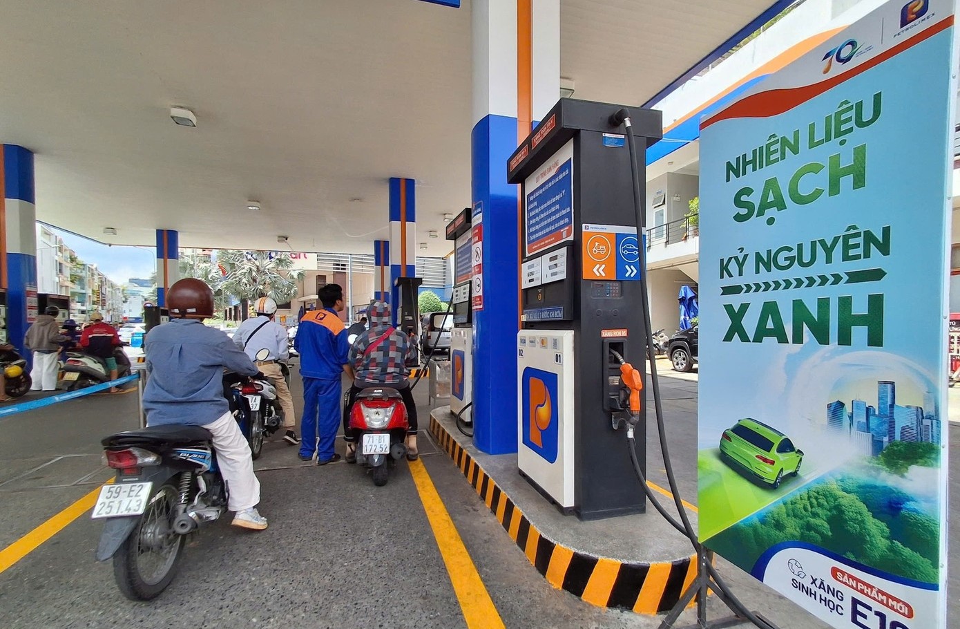 Đã đủ điều kiện để chuyển đổi sang sử dụng xăng E10 trên toàn quốc