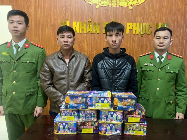 Khởi tố 2 đối tượng liên quan đến hành vi mua bán, tàng trữ pháo nổ