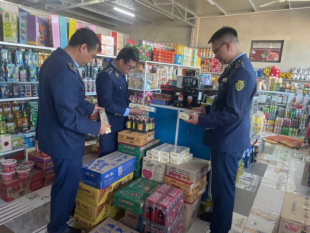 Quảng Bình: Phát hiện, tạm giữ 800 bao thuốc lá nhập lậu tại xã Hiếu Giang