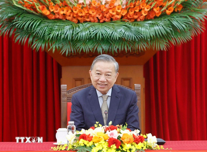 Tổng B&iacute; thư T&ocirc; L&acirc;m điện đ&agrave;m Tổng thống H&agrave;n Quốc Lee Jae Myung. (Ảnh: Thống Nhất/TTXVN)