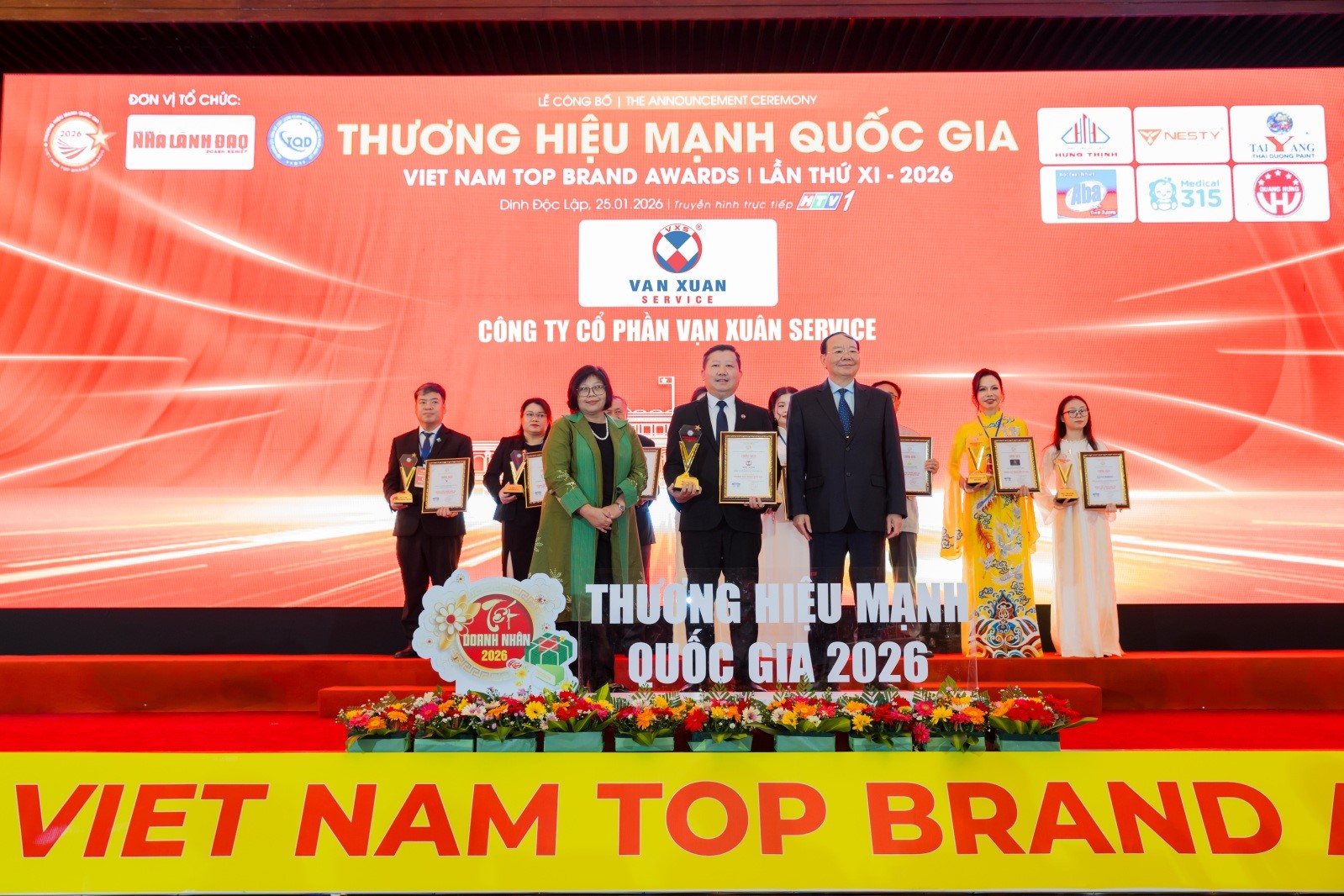 Vạn Xuân Service đạt 2 giải thưởng Thương hiệu Mạnh Quốc gia