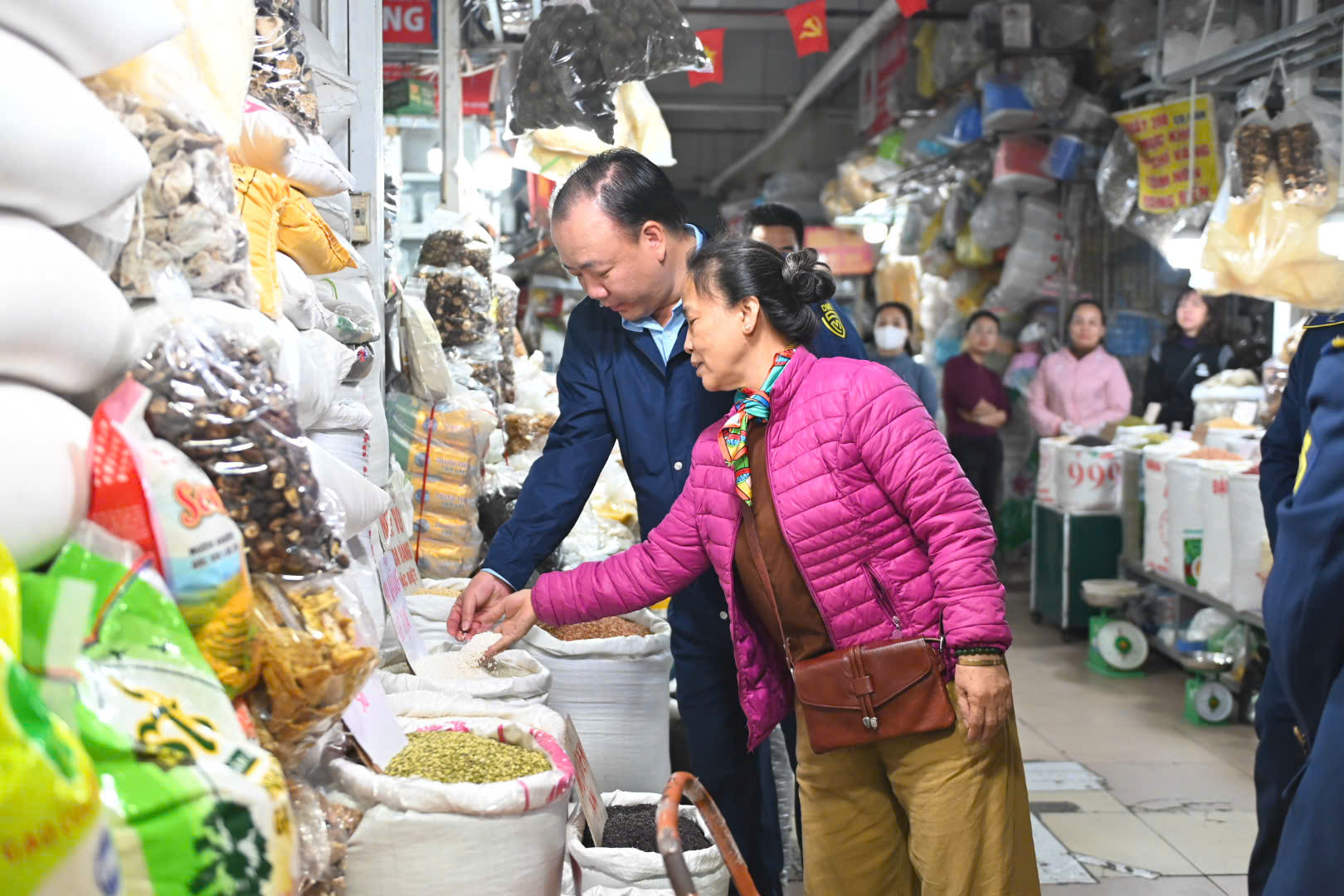 Hà Nội: Tăng cường kiểm soát thị trường, ổn định hàng hóa những ngày giáp Tết