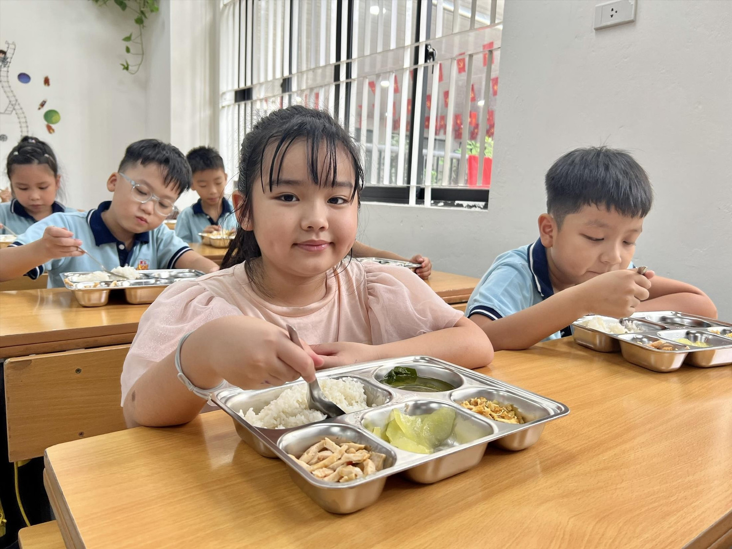 TP. HCM yêu cầu rà soát toàn diện bữa ăn học đường tại tất cả trường học