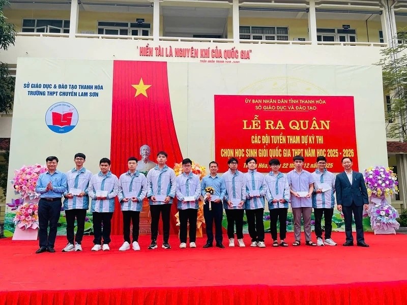 Thanh Hoá khen thưởng giáo viên và học sinh trong Kỳ thi chọn HSG quốc gia THPT