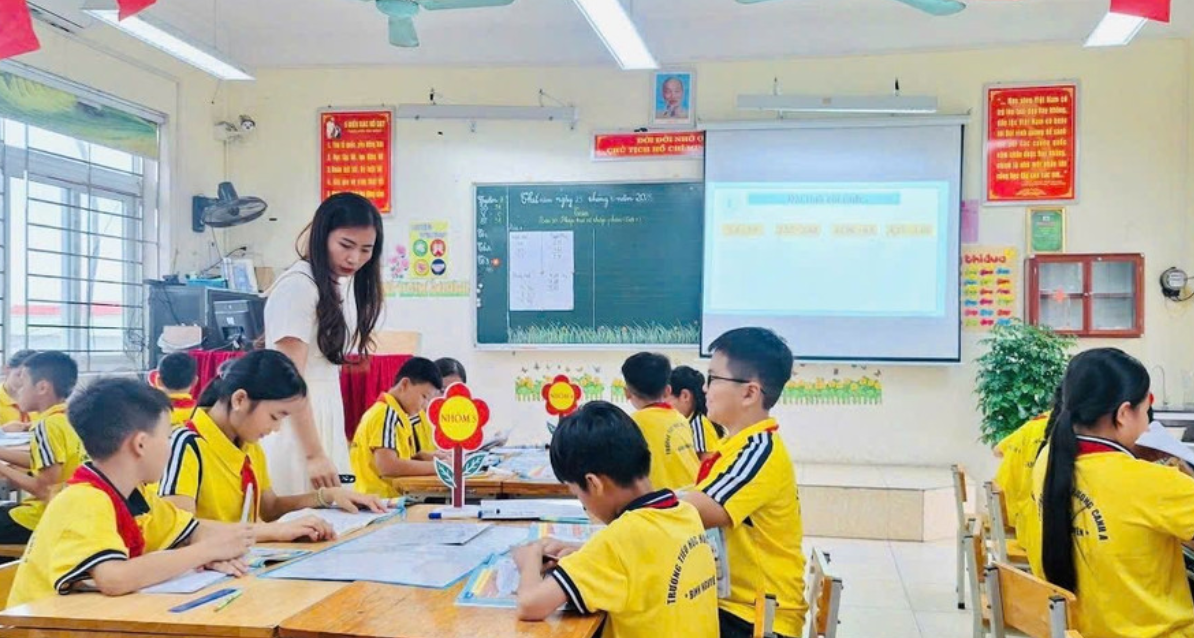 Trường Tiểu học Hương Canh A đẩy mạnh chuyển đổi số trong dạy v&agrave; học.