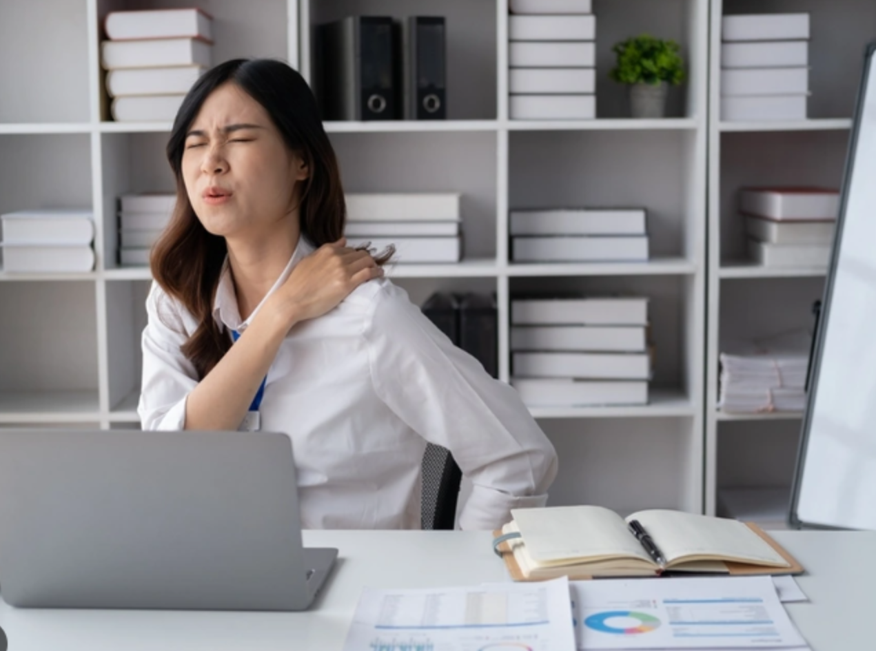 5 nguyên nhân khiến thoái hóa đốt sống cổ tăng nhanh ở người trẻ