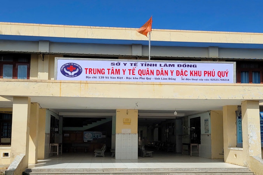 Trung t&acirc;m Y tế Qu&acirc;n D&acirc;n Y Đặc khu Ph&uacute; Qu&yacute;