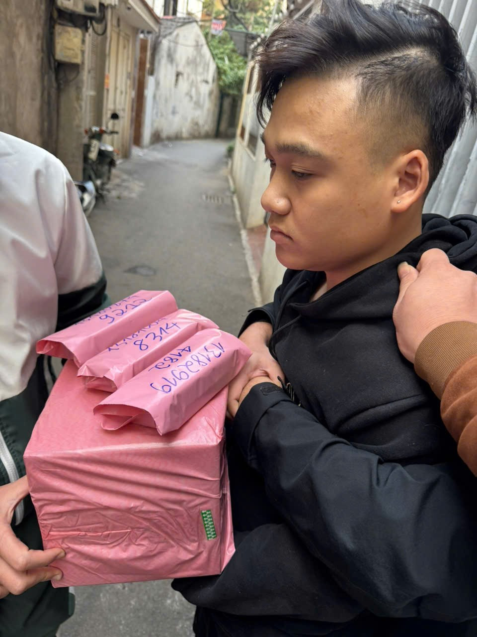 Bộ Công an triệt phá đường dây ma túy núp bóng thuốc lá điện tử, Pod Chill đầu độc giới trẻ