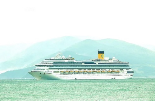 T&agrave;u Costa Serena thường xuy&ecirc;n đến Nha Trang trong thời gian gần đ&acirc;y.