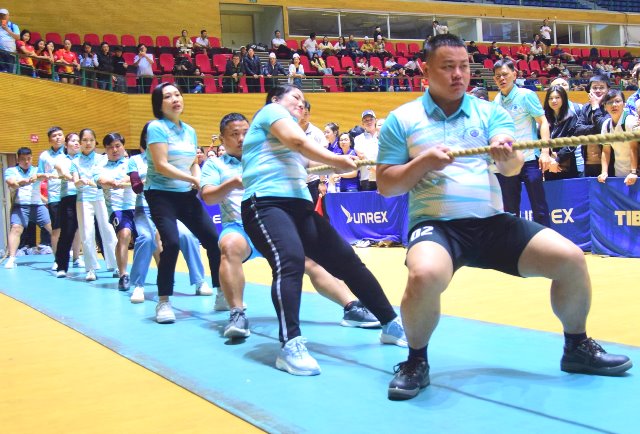 M&ocirc;n k&eacute;o co diễn ra s&ocirc;i nổi.