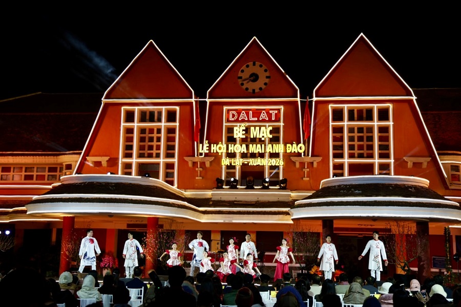 Sau hơn 2 tuần diễn ra, lễ hội hoa Mai anh đ&agrave;o Đ&agrave; Lạt xu&acirc;n 2026 đ&atilde; ch&iacute;nh thức kh&eacute;p lại.