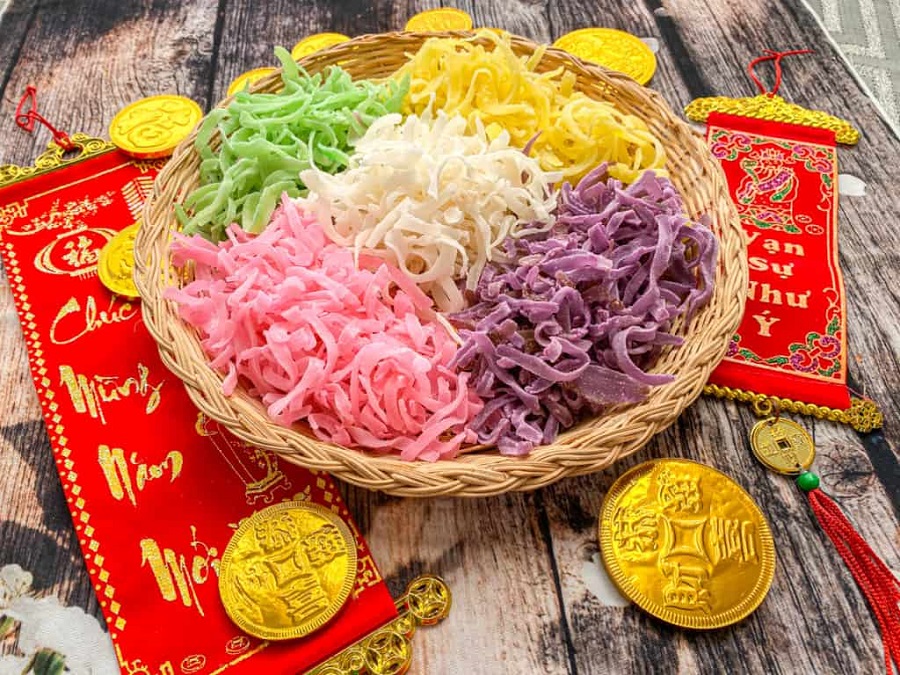 Mứt dừa - hương vị ngọt ngào không thể thiếu trong ngày Tết