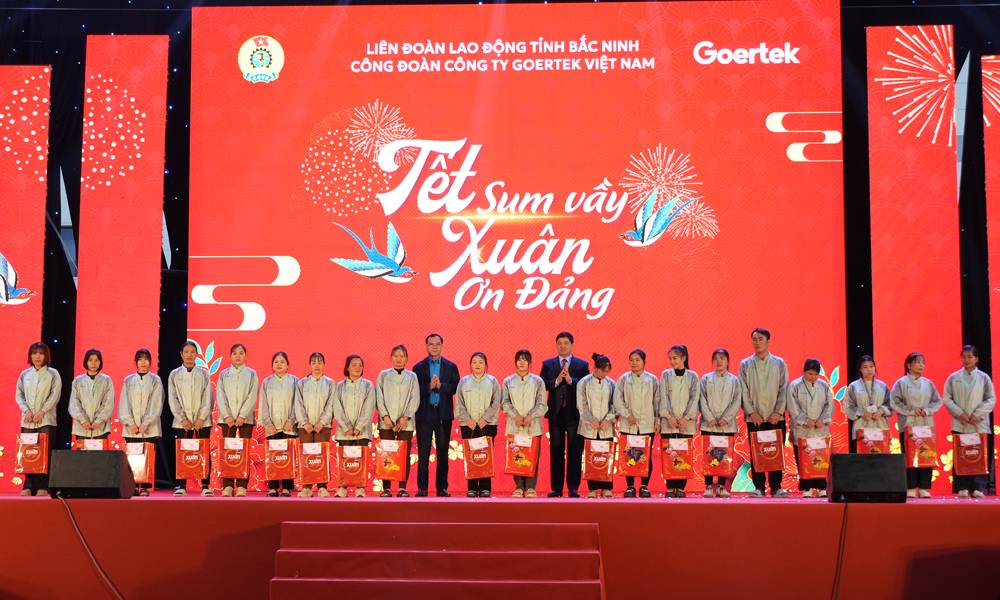 Ấm áp “Tết sum vầy - Xuân ơn Đảng” ở Bắc Ninh