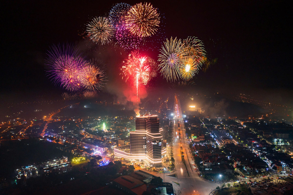 Lào Cai tổ chức bắn pháo hoa tại 9 điểm mừng Tết Bính Ngọ 2026