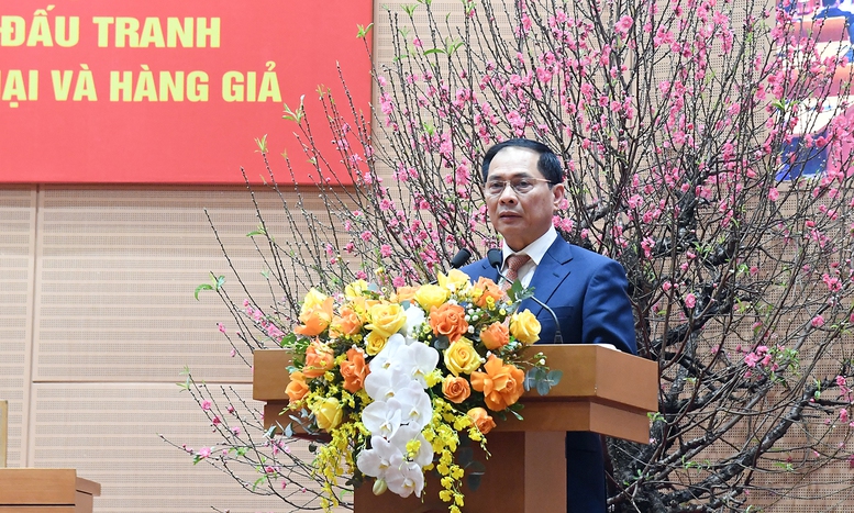 Ph&oacute; Thủ tướng B&ugrave;i Thanh Sơn ph&aacute;t biểu - Ảnh: VGP/Hải Minh