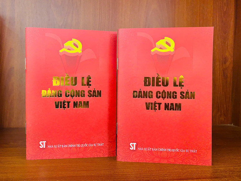 Điều lệ Đảng Cộng sản Việt Nam - văn kiện pháp lý cơ bản định hướng mọi hoạt động của Đảng