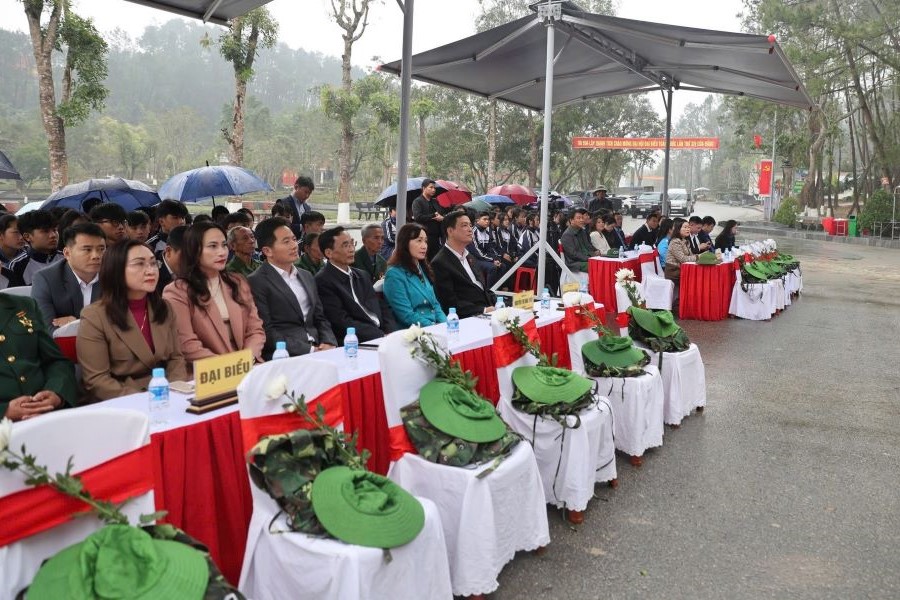 C&aacute;c đại biểu tham dự buổi lễ