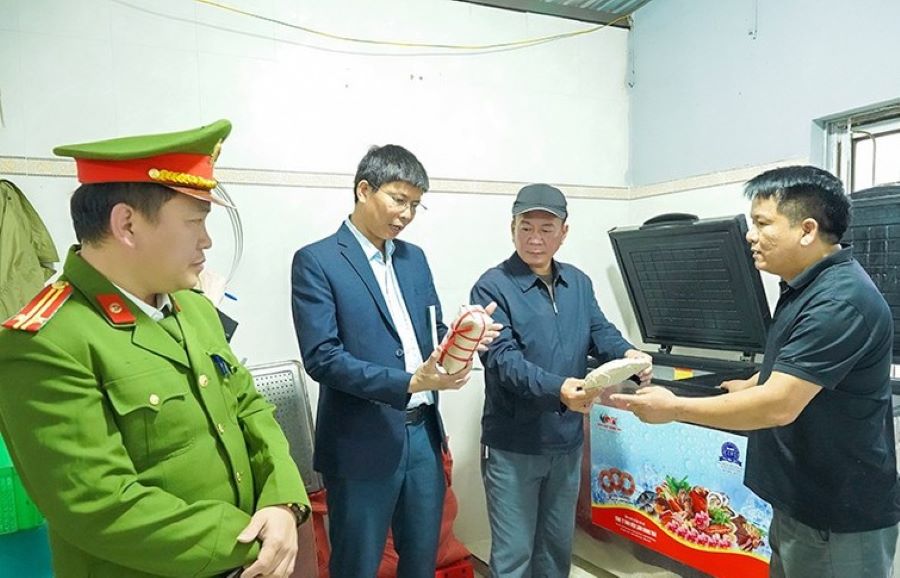 Đo&agrave;n li&ecirc;n ng&agrave;nh kiểm tra một số cơ sở sản xuất, chất lượng v&agrave; nguồn gốc, xuất xử h&agrave;ng h&oacute;a tr&ecirc;n địa b&agrave;n