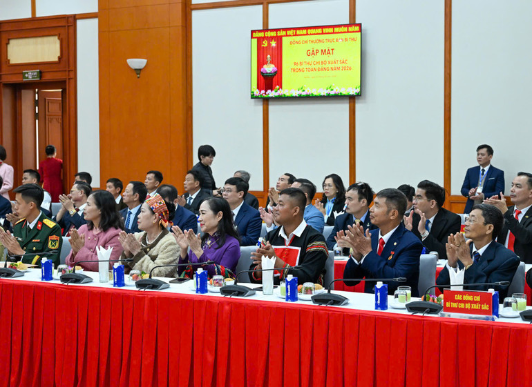 Các Bí thư chi bộ xuất sắc trong toàn Đảng năm 2026. (Ảnh: DUY LINH) Các Bí thư chi bộ xuất sắc trong toàn Đảng năm 2026. (Ảnh: DUY LINH)