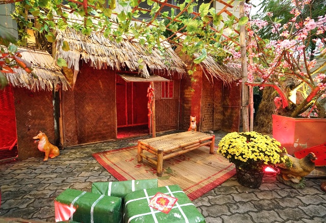 Ho&agrave;i niệm...