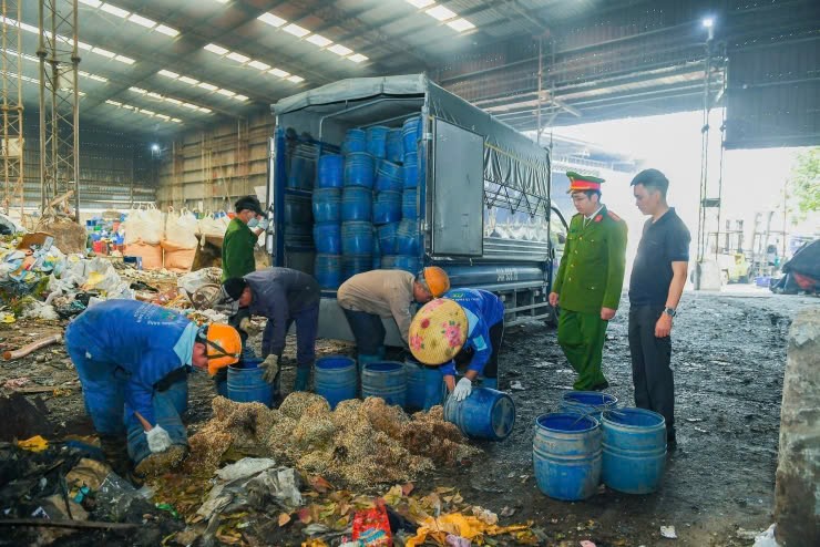 Hải Phòng tiêu hủy gần 5 tấn giá đỗ chứa chất cấm