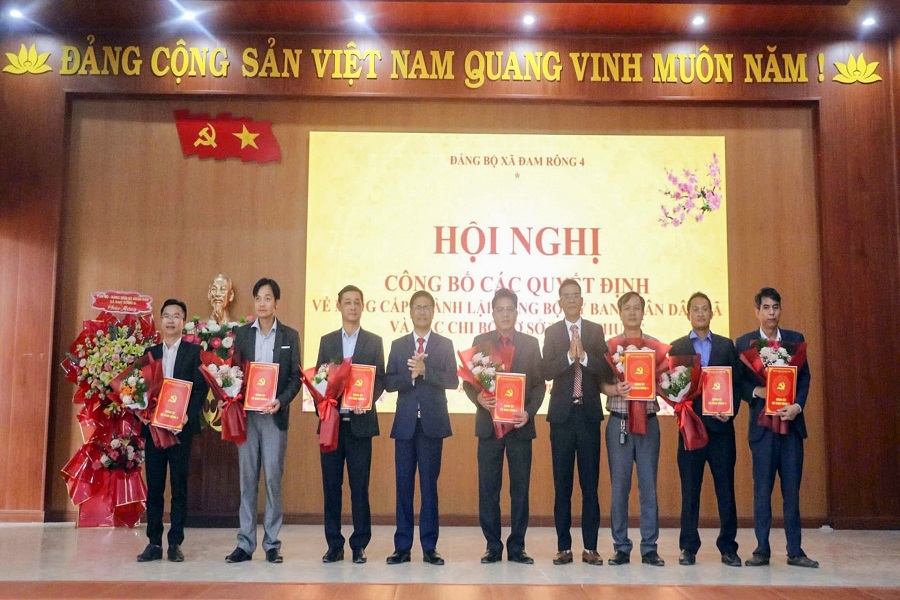 Lâm Đồng: Đảng ủy xã Đam Rông 4 gặp mặt kỷ niệm Ngày thành lập Đảng Cộng sản Việt Nam