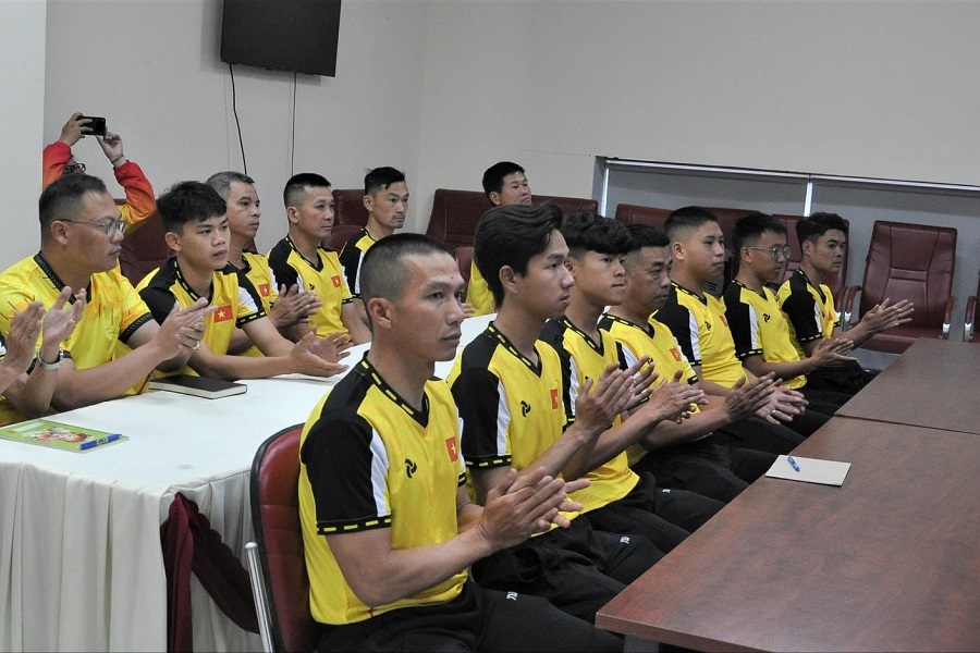 C&aacute;c học vi&ecirc;n trong tỉnh tham gia kh&oacute;a học do Sở Văn h&oacute;a ,Thể thao v&agrave; Du lịch L&acirc;m Đồng phối hợp với Li&ecirc;n đo&agrave;n B&oacute;ng đ&aacute; Việt Nam tổ chức