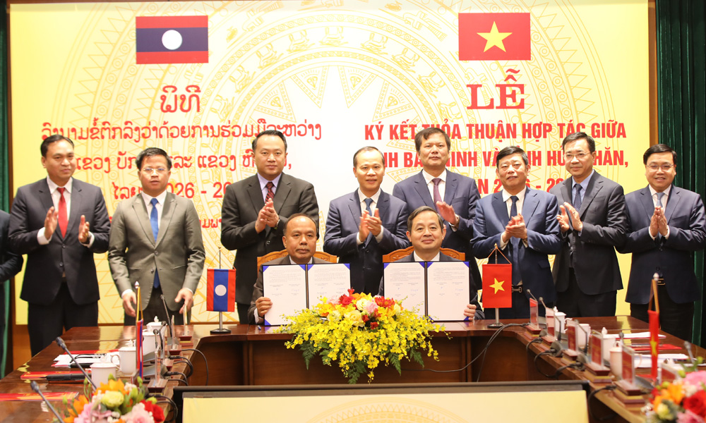 Thắt chặt tình hữu nghị Bắc Ninh - Hủa Phăn