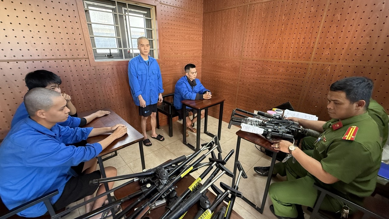 Đắk Lắk: Triệt phá đường dây chế tạo và buôn bán vũ khí quân dụng liên tỉnh