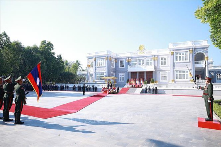 Lễ đ&oacute;n Tổng B&iacute; thư T&ocirc; L&acirc;m thăm cấp Nh&agrave; nước tới CHDCND L&agrave;o - Ảnh: TTXVN