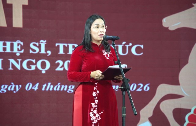 Ph&oacute; Chủ tịch UBND TP. Đ&agrave; Nẵng b&agrave; Nguyễn Thị Anh Thi ph&aacute;t biểu tại buổi gặp mặt. Ảnh: Ngọc H&agrave;.