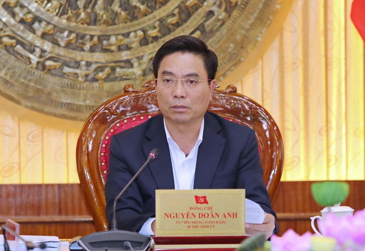 B&iacute; thư Tỉnh ủy Nguyễn Do&atilde;n Anh chủ tr&igrave; hội nghị.