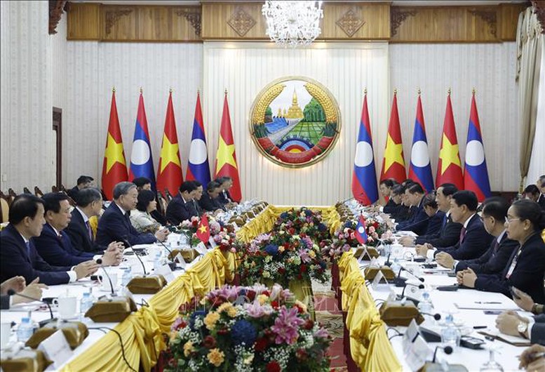 Tổng B&iacute; thư T&ocirc; L&acirc;m hội kiến Thủ tướng L&agrave;o Sonexay Siphandone - Ảnh: TTXVN