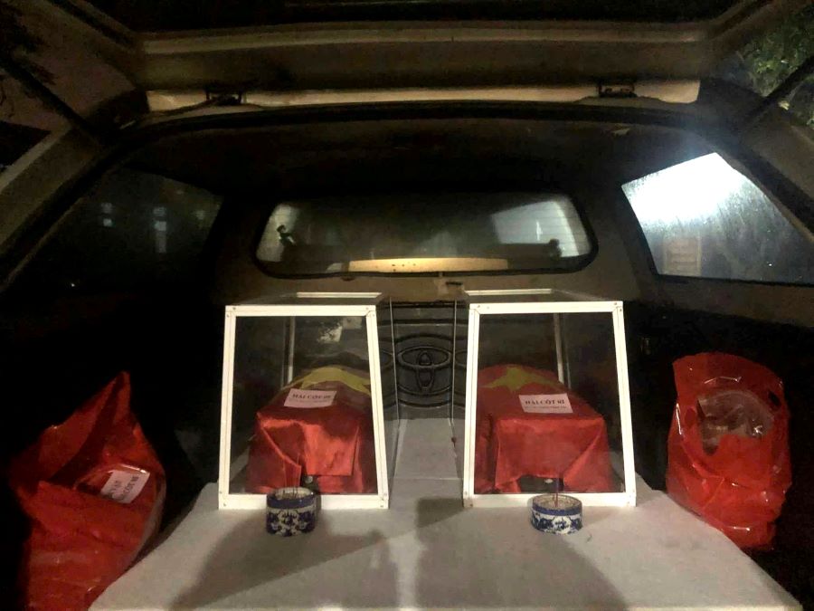 Hai h&agrave;i cốt liệt sĩ được x&aacute;c định danh t&iacute;nh, th&acirc;n nh&acirc;n v&agrave; qu&ecirc;n qu&aacute;n