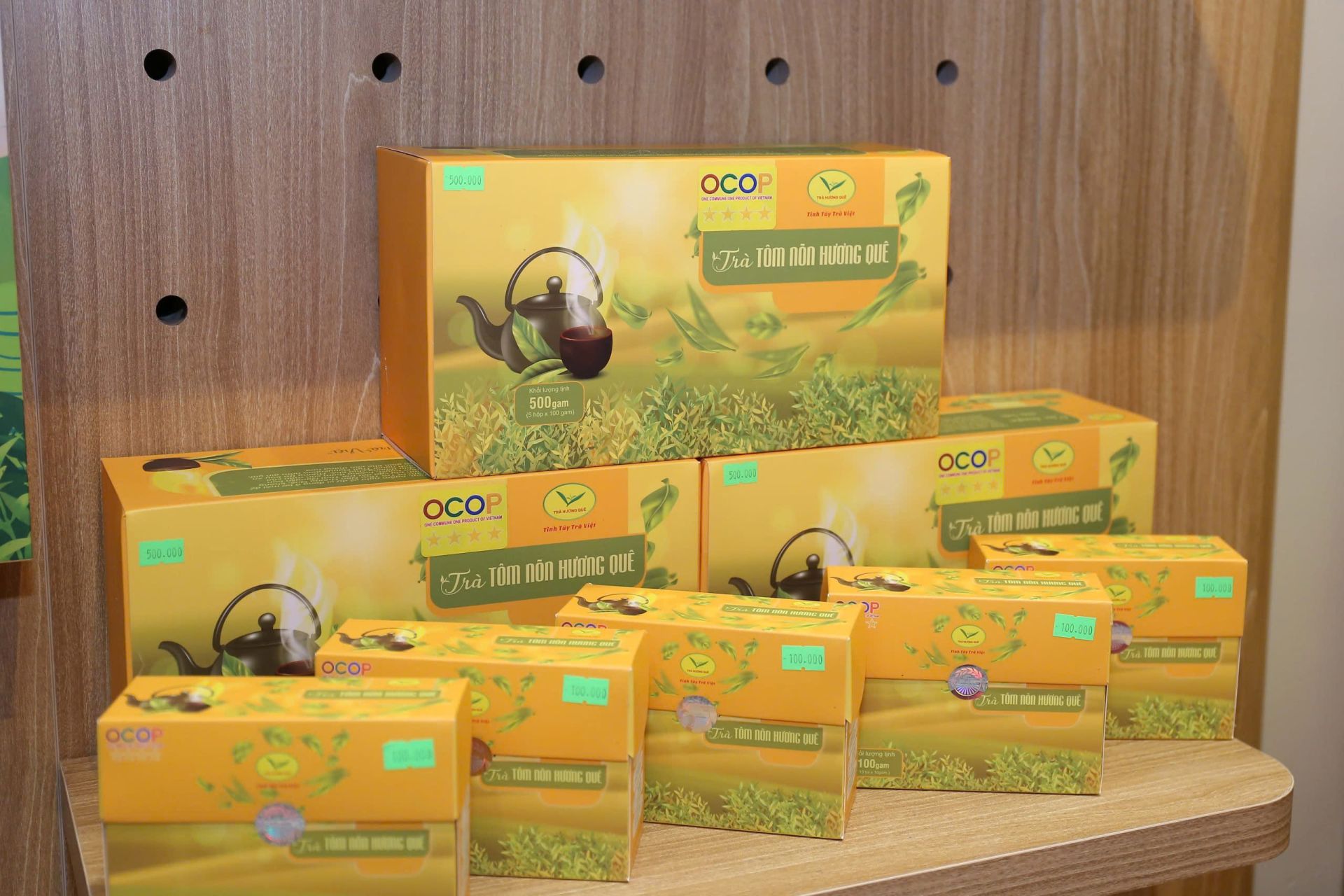 Tr&agrave; Hương Qu&ecirc; (Th&aacute;i Nguy&ecirc;n)