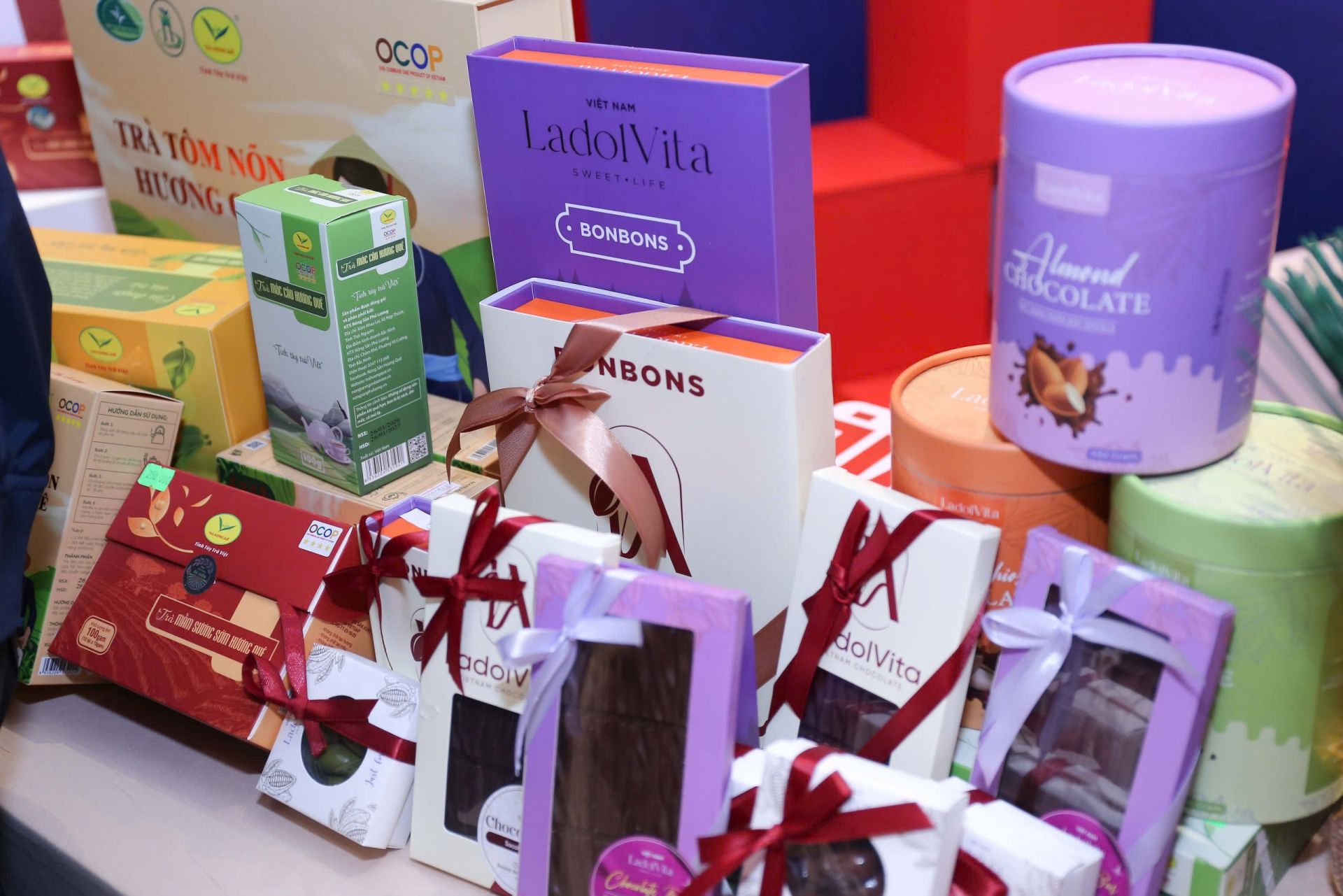 S&ocirc;-c&ocirc;-la Ladolvita (L&acirc;m Đồng