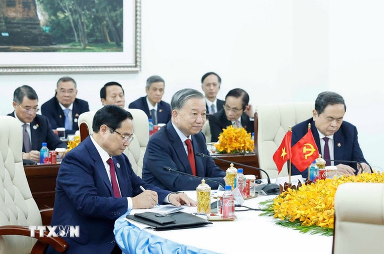 Tổng B&iacute; thư T&ocirc; L&acirc;m, Thủ tướng Phạm Minh Ch&iacute;nh, Chủ tịch Quốc hội Trần Thanh Mẫn tại cuộc gặp - Ảnh: TTXVN