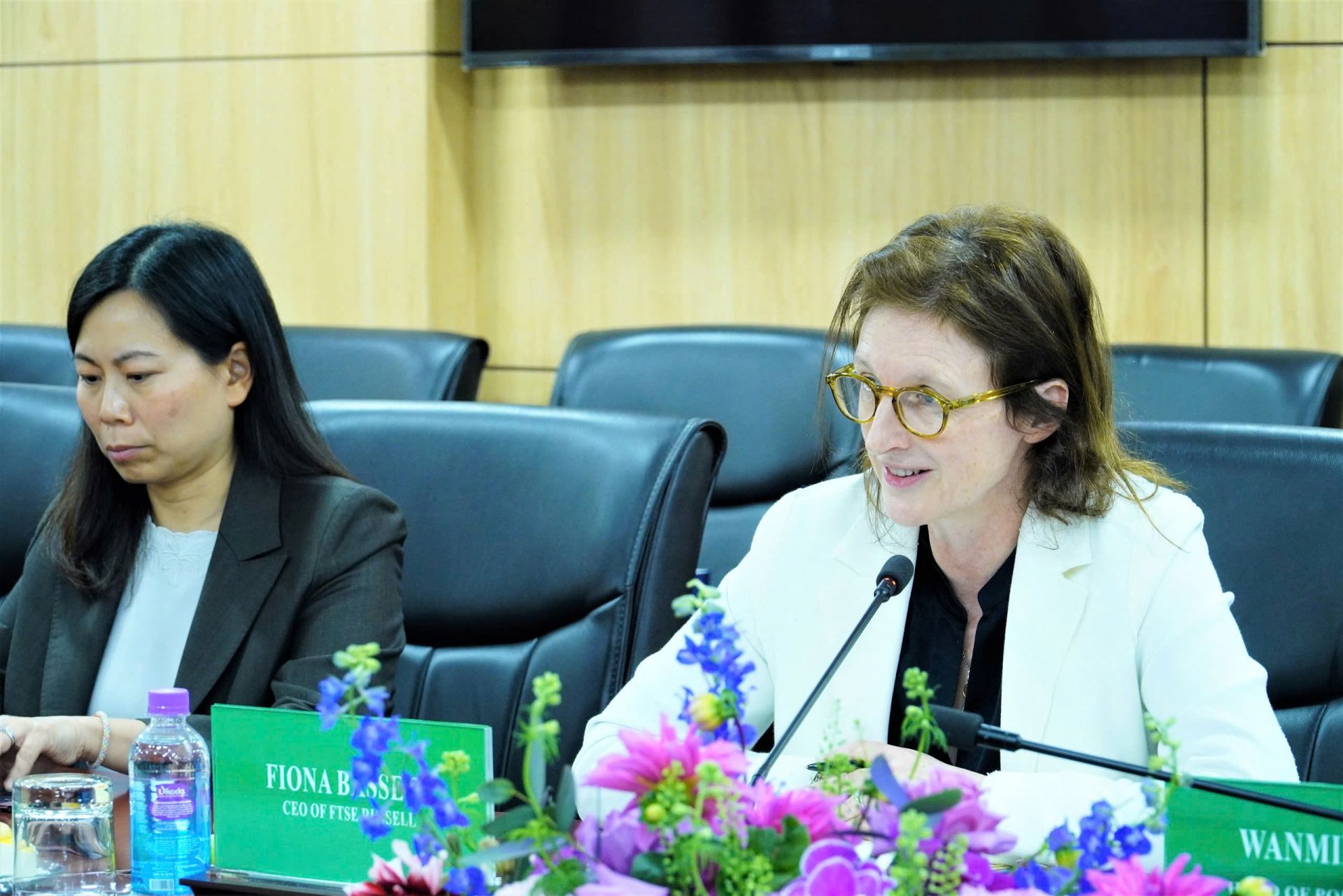 B&agrave; Fiona Bassett, Tổng gi&aacute;m đốc FTSE Russell ph&aacute;t biểu tại buổi l&agrave;m việc