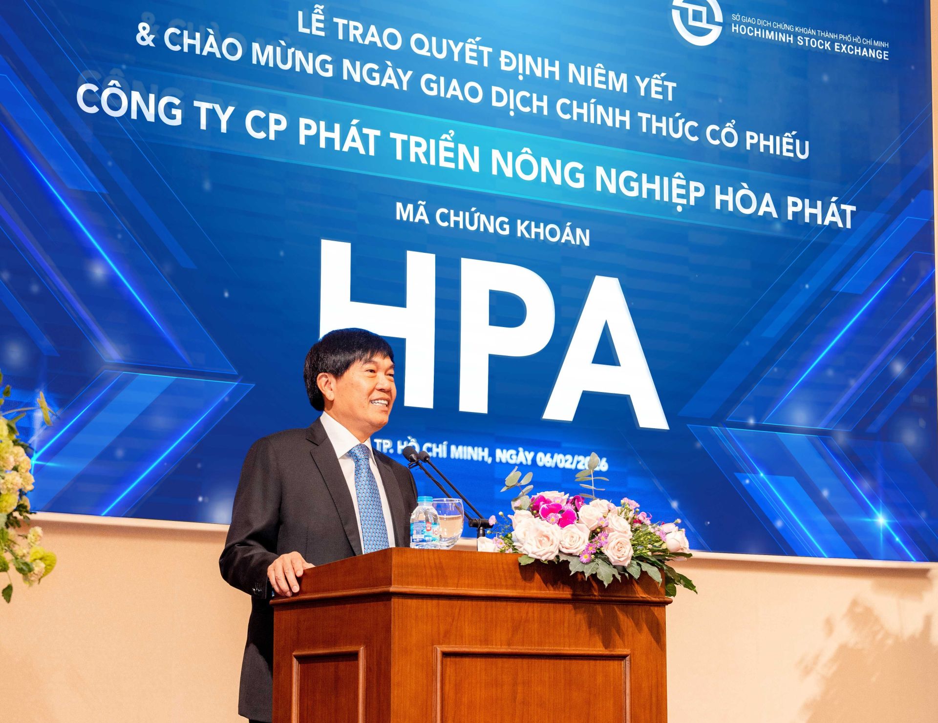 &Ocirc;ng Trần Đ&igrave;nh Long, Chủ tịch Hội đồng quản trị Tập đo&agrave;n H&ograve;a Ph&aacute;t ph&aacute;t biểu tại buổi lễ. Ảnh: HPG