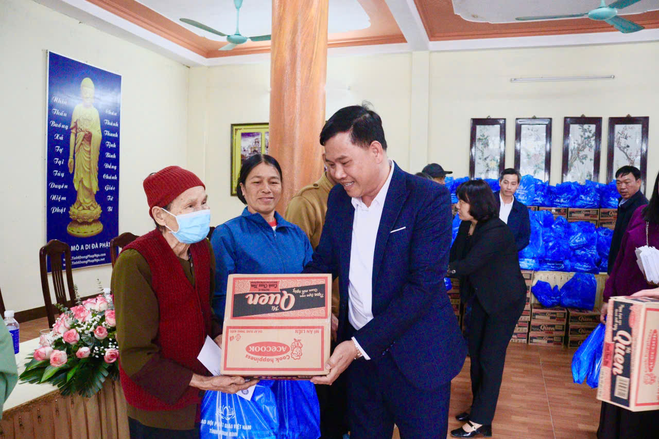 &ocirc;ng Vũ Xu&acirc;n Đại mong muốn trong thời gian tới, c&aacute;c chương tr&igrave;nh thiện nguyện mang đậm gi&aacute; trị nh&acirc;n văn n&agrave;y sẽ tiếp tục được duy tr&igrave; v&agrave; nh&acirc;n rộng trong v&agrave; ngo&agrave;i địa phương.