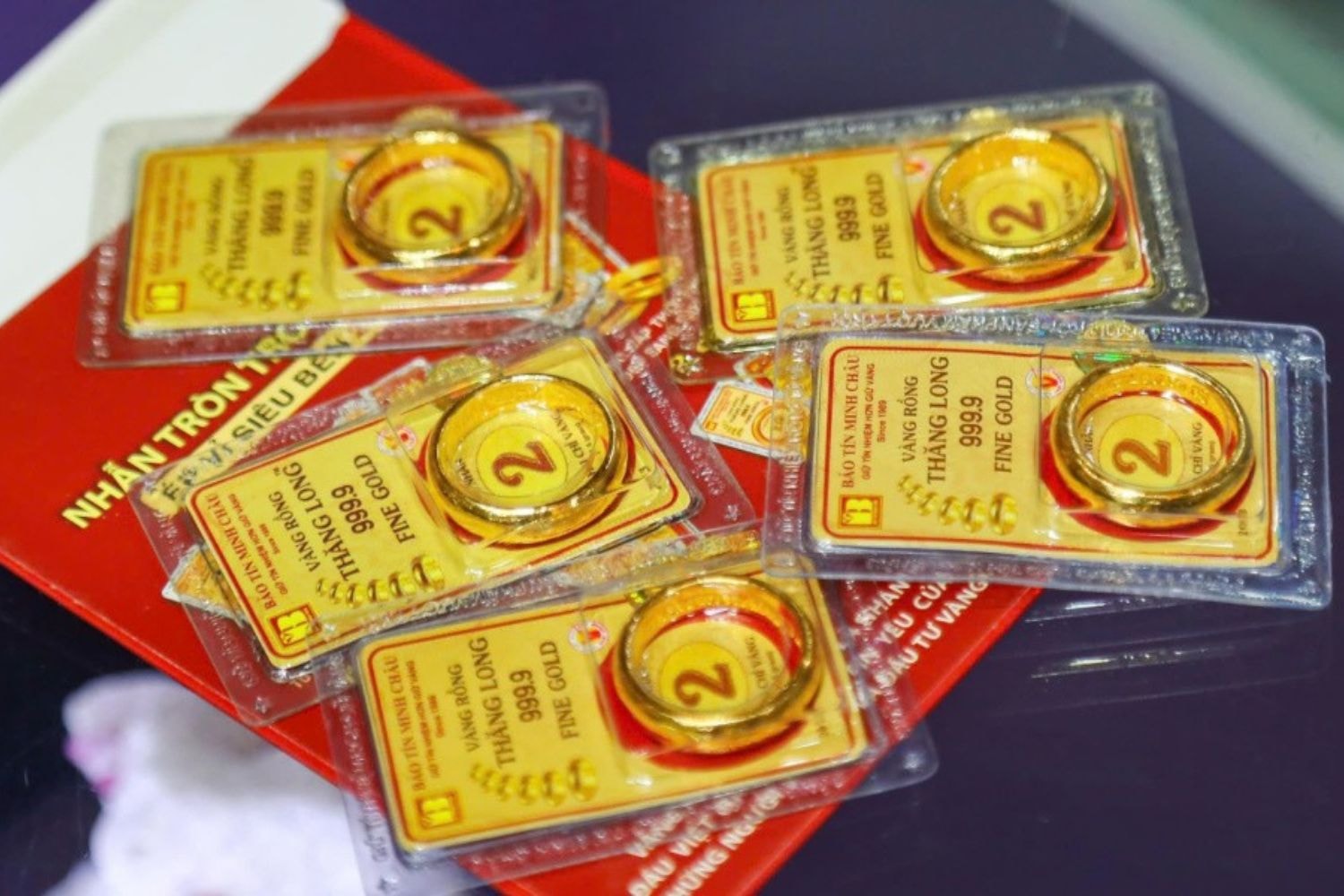 Gi&aacute; v&agrave;ng h&ocirc;m nay 6/2: Đồng loạt giảm mạnh (Ảnh minh họa)