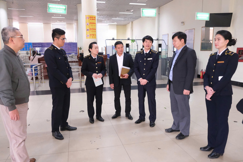 Bộ Y tế tăng cường kiểm tra, giám sát dịch bệnh tại một số cửa khẩu đường bộ miền bắc