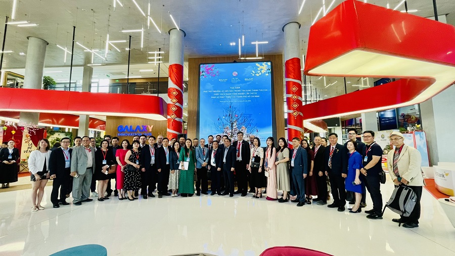 Phát huy nguồn lực kiều bào cho chuyển đổi số và công nghiệp công nghệ cao tại TP.HCM