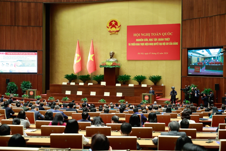 Khẩn trương tổ chức triển khai thực hiện Nghị quyết Đại hội XIV theo hướng hành động