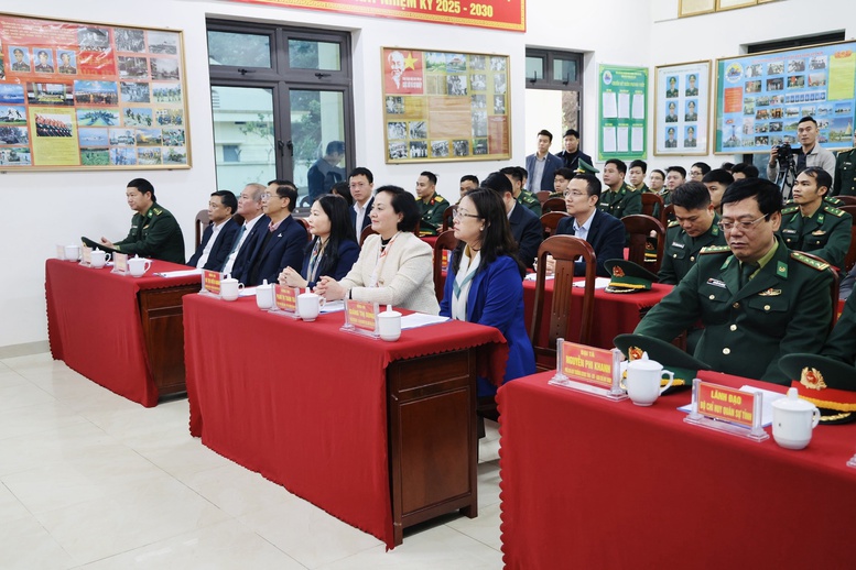 B&iacute; thư Trung ương Đảng, Ph&oacute; Thủ tướng Phạm Thị Thanh Tr&agrave; tại buổi ch&uacute;c Tết v&agrave; động vi&ecirc;n c&aacute;n bộ, chiến sĩ Đồn Bi&ecirc;n ph&ograve;ng B&aacute;t X&aacute;t - Ảnh: VGP/Thu Giang